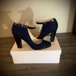 Nine West ladies shoes, blue suede, size 9.5.